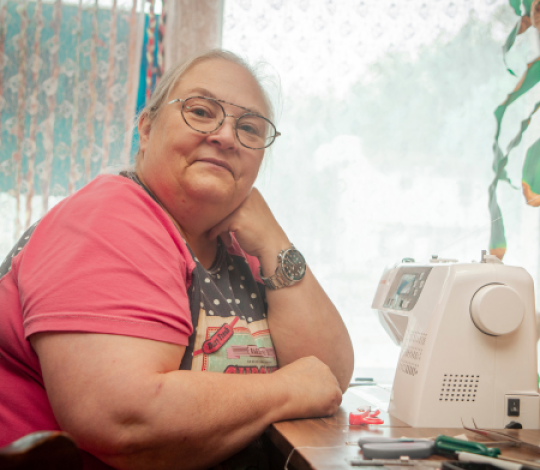 Geneviève Coll, la Couturière volante, participera à l'événement Troc & tisane le 25 octobre à La Centrale Matanie.